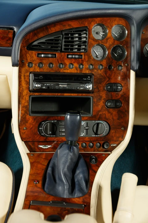 1997 Aston Martin Virage & V8 & Vantage - Image 23 of 31