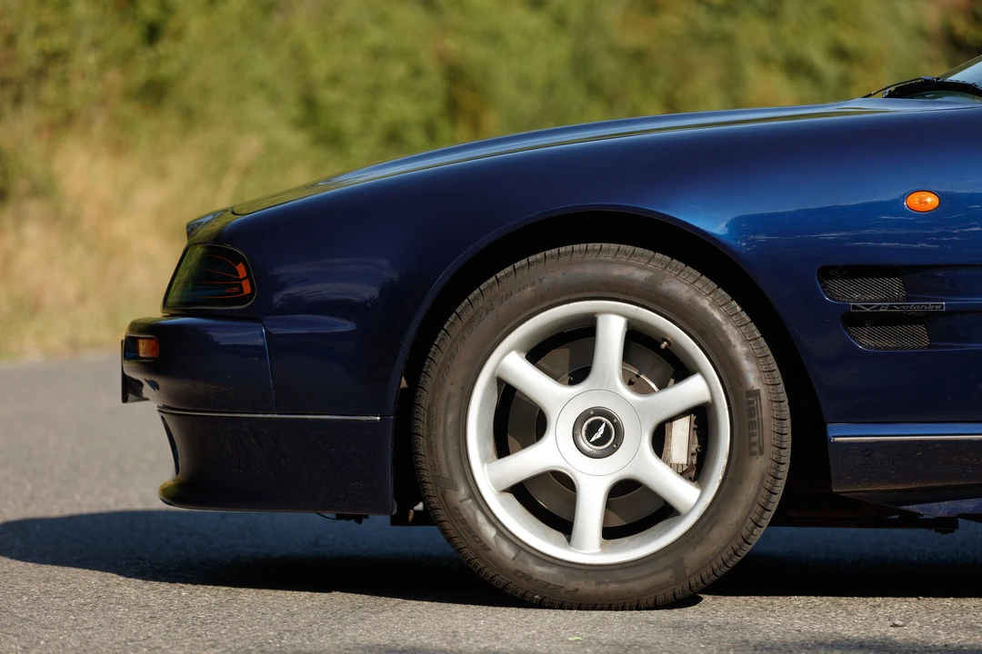 1997 Aston Martin Virage & V8 & Vantage - Image 31 of 31
