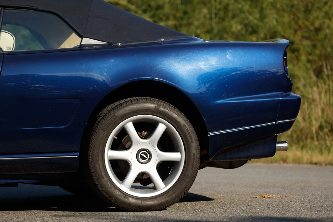 1997 Aston Martin Virage & V8 & Vantage - Image 30 of 31
