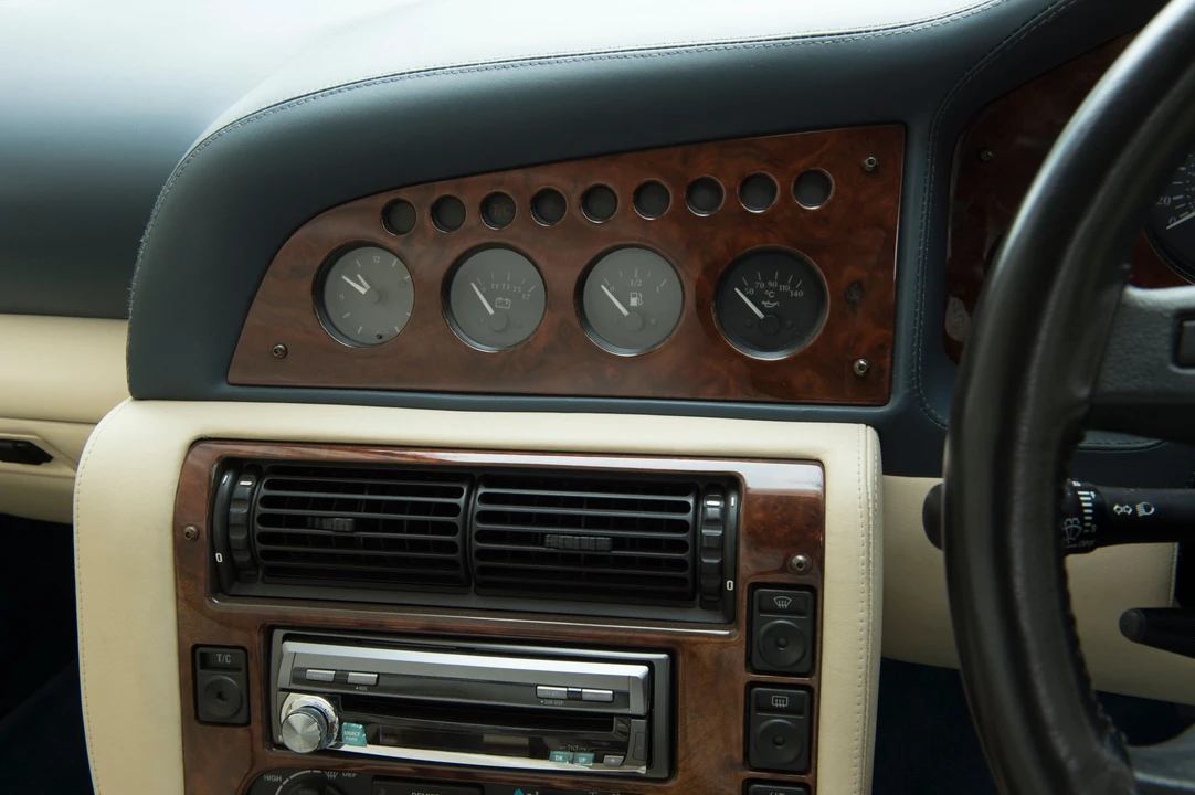 1997 Aston Martin Vantage (1993-2000) - Image 18 of 29