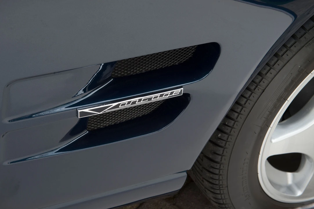 1997 Aston Martin Vantage (1993-2000) - Image 4 of 29