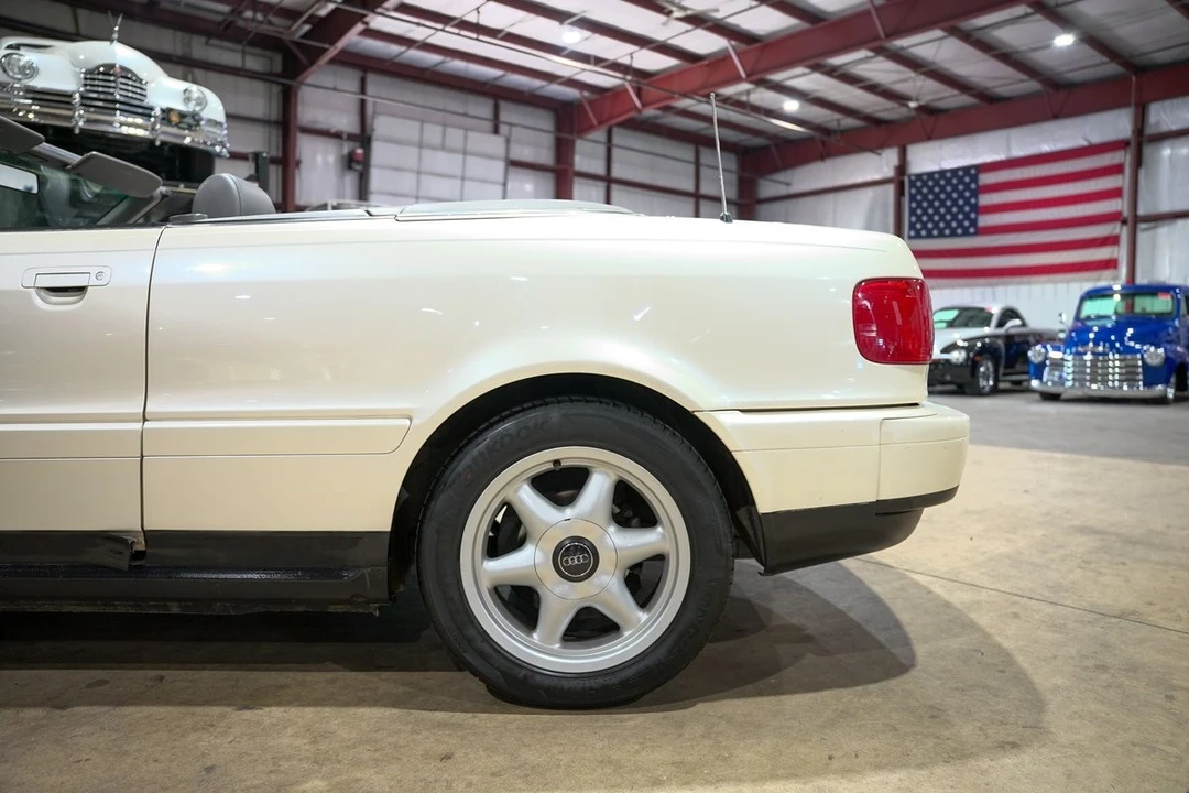 1997 Audi Coupe & Cabriolet - Image 5 of 12