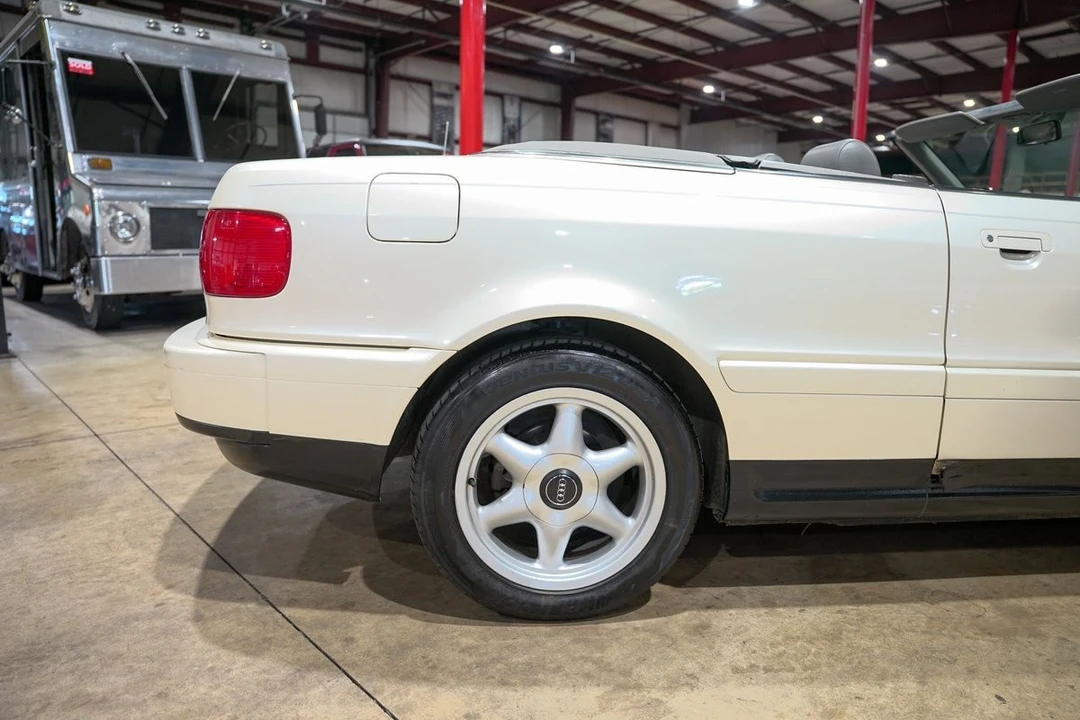 1997 Audi Coupe & Cabriolet - Image 9 of 12