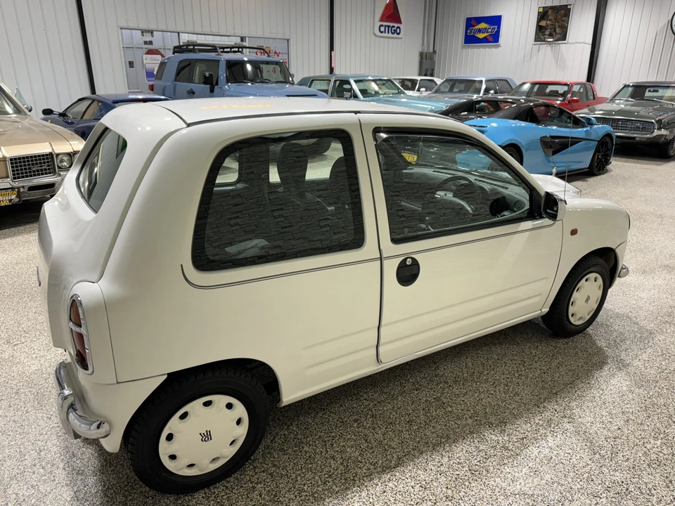 1997 Autozam - Image 10 of 31