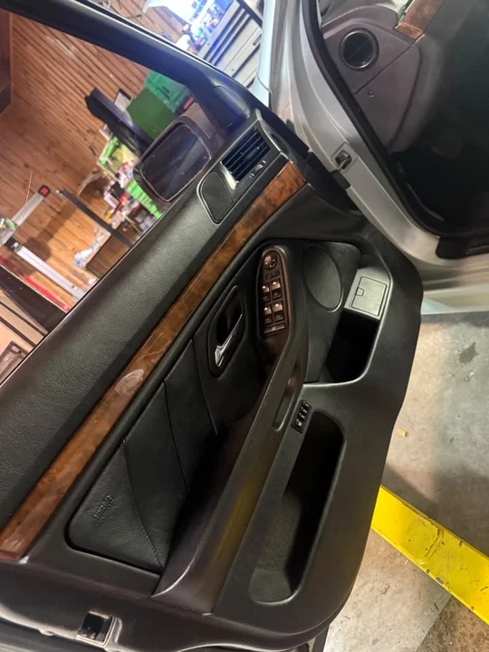 1997 BMW E39 540i - Image 12 of 20