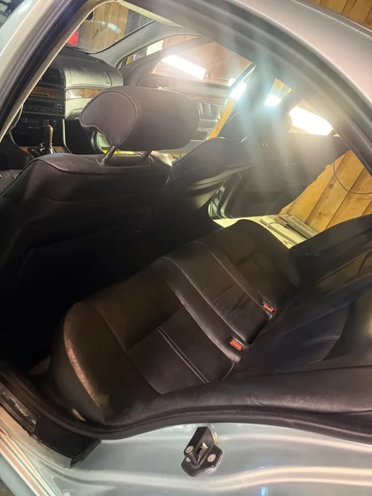 1997 BMW E39 540i - Image 10 of 20