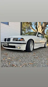 1997 BMW 3 Series 318i Sedan 4D