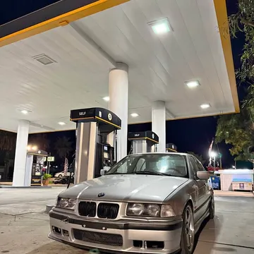 1997 BMW 3 Series 328i Sedan