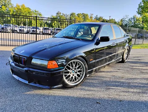 1997 BMW 3 Series 328i Sedan 4D