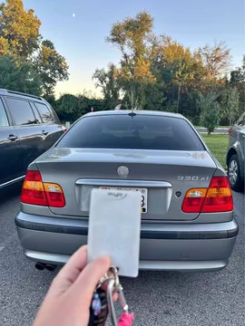 1997 BMW 3 Series 330xi Sedan 4D