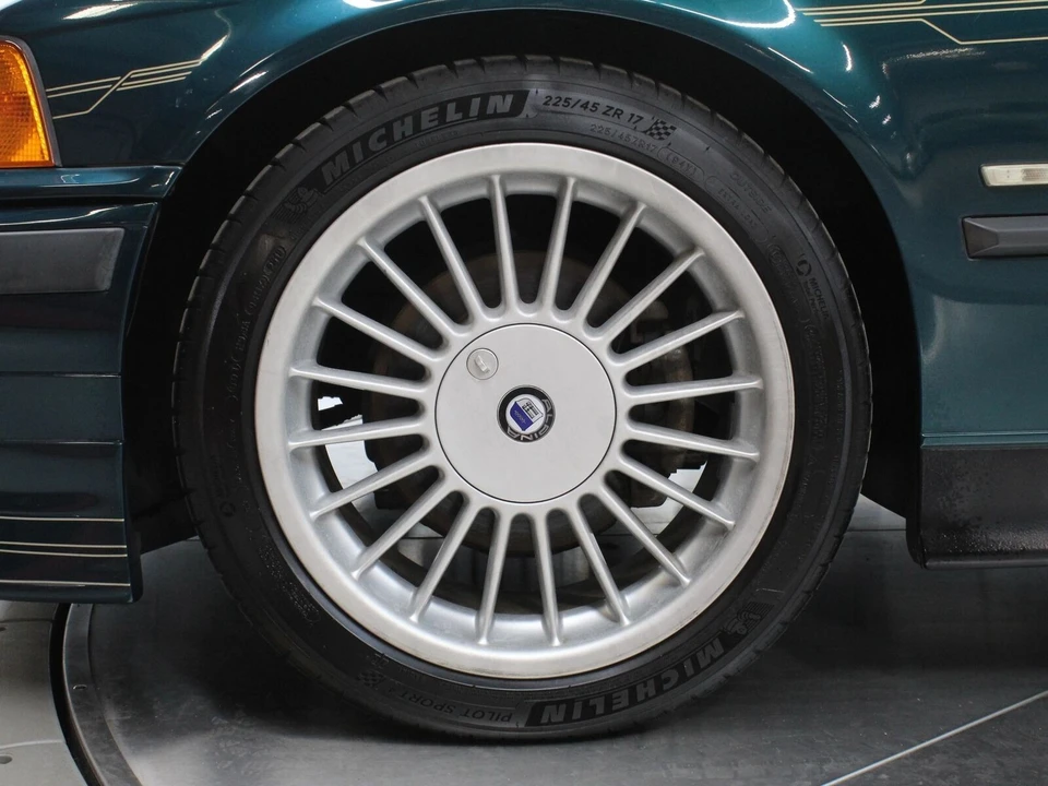 1997 BMW Alpina B6 - Image 9 of 21