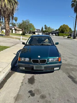 1997 BMW 318i Sedan