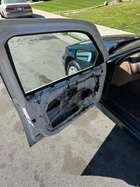 1997 BMW E36 3 Series - Image 8 of 15