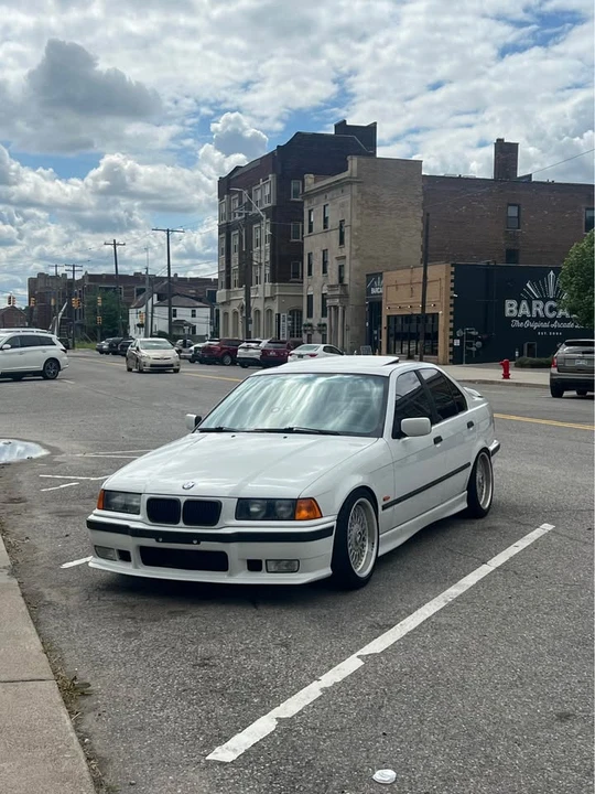1997 BMW E36 3 Series - Image 9 of 13
