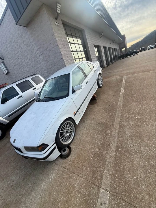 1997 BMW E36 3 Series - Image 2 of 11