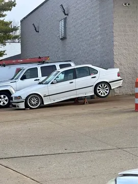 1997 BMW 3 Series 328i Sedan