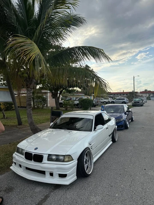 1997 BMW E36 3 Series - Image 2 of 5