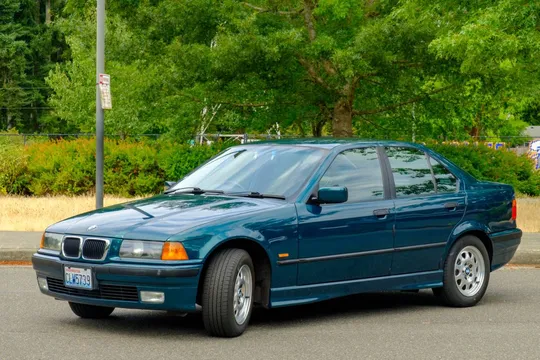 1997 BMW 320i E36 Sedan