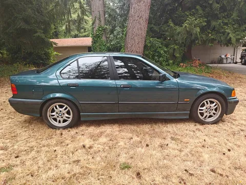 1997 BMW 328i E36 Sedan