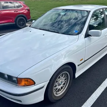 1997 BMW 5 Series 528i Sedan