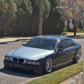 1997 BMW 5 Series 528i Sedan