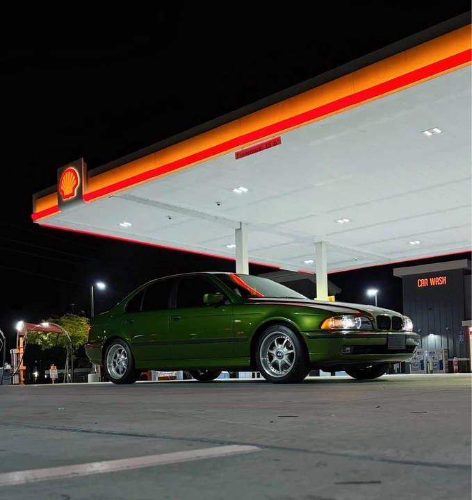 1997 BMW E39 540i - Image 10 of 19