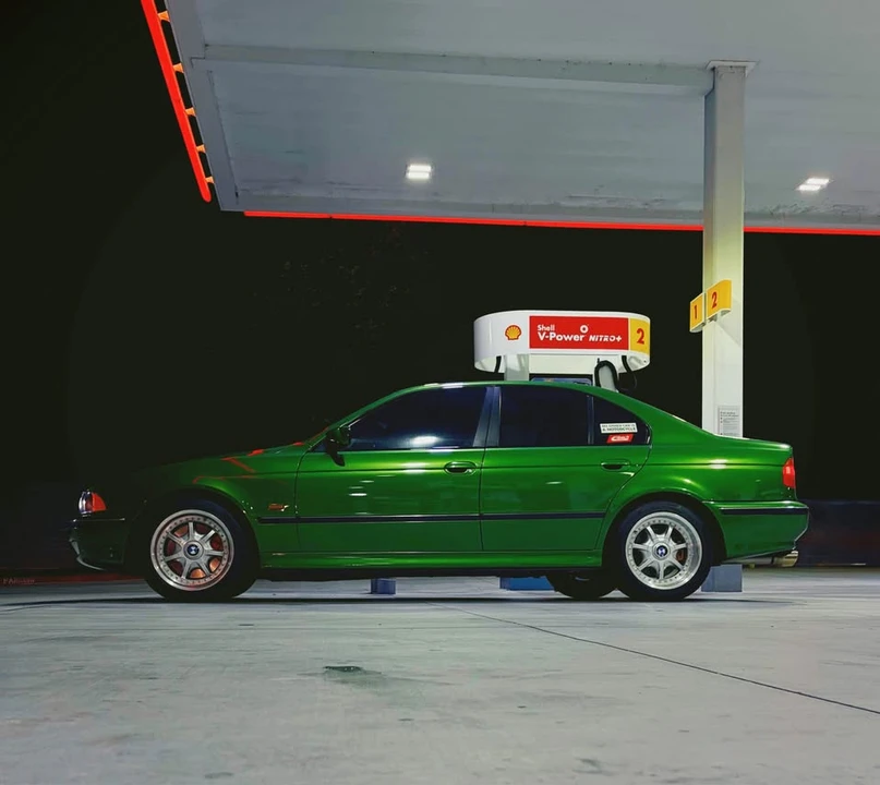 1997 BMW E39 540i - Image 9 of 19