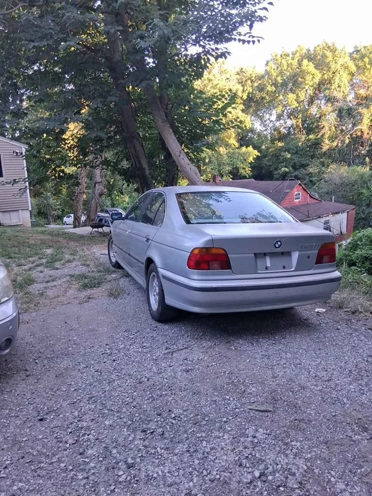 1997 BMW E39 5 Series - Image 2 of 3
