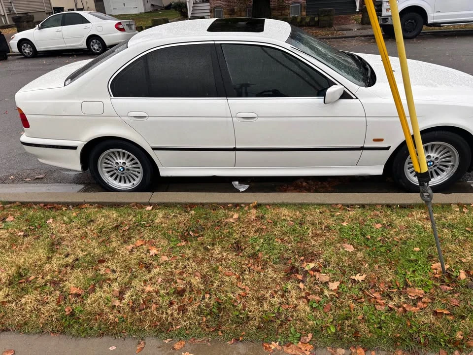 1997 BMW E39 540i - Image 3 of 10