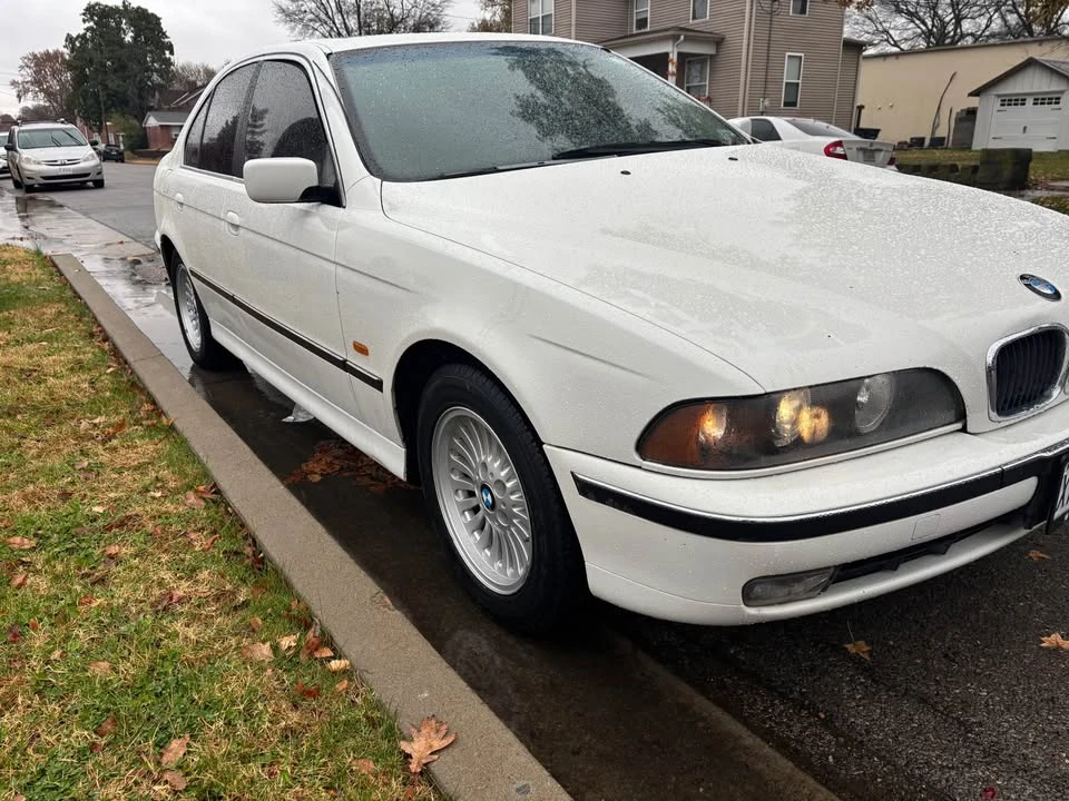 1997 BMW E39 540i - Image 5 of 10