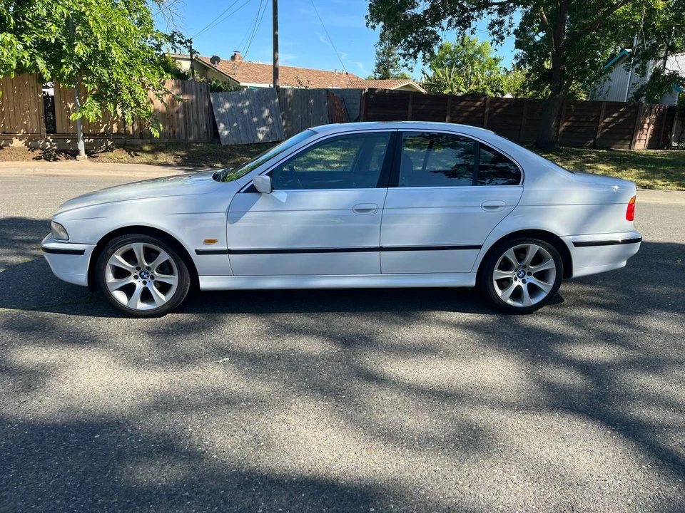 1997 BMW E39 5 Series - Image 10 of 11