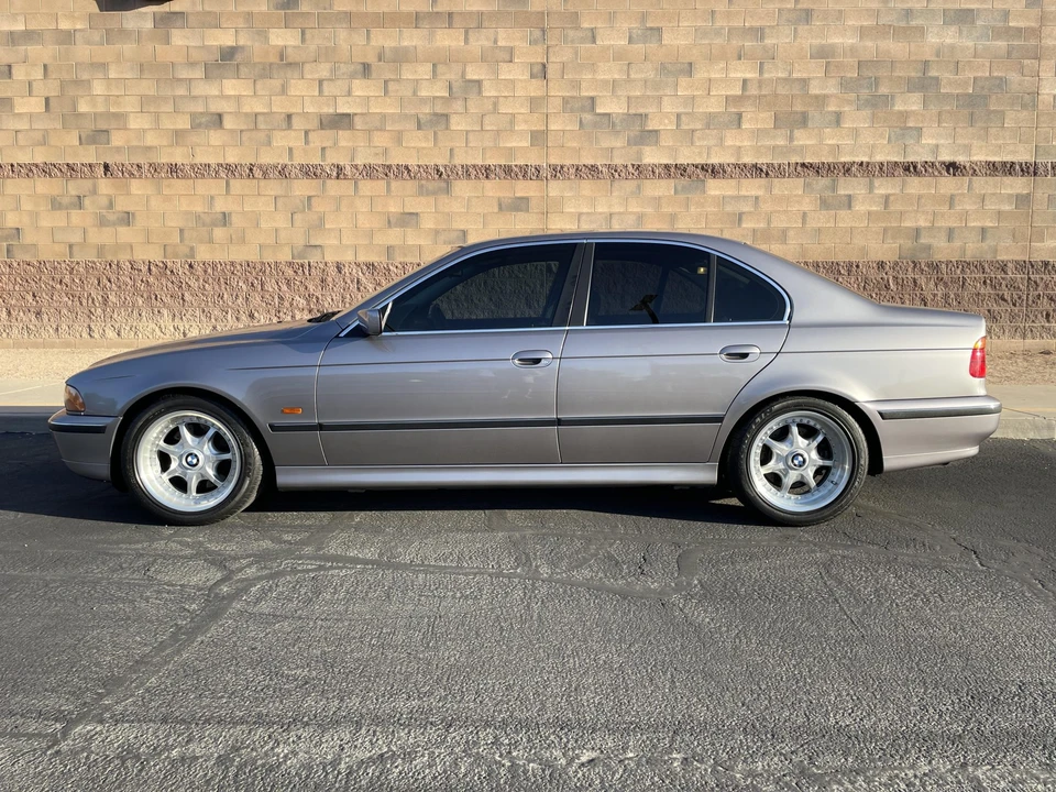 1997 BMW E39 540i - Image 17 of 31