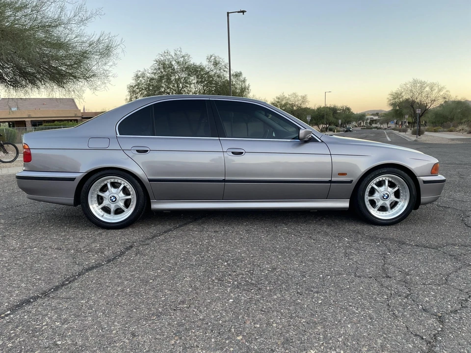 1997 BMW E39 540i - Image 9 of 31