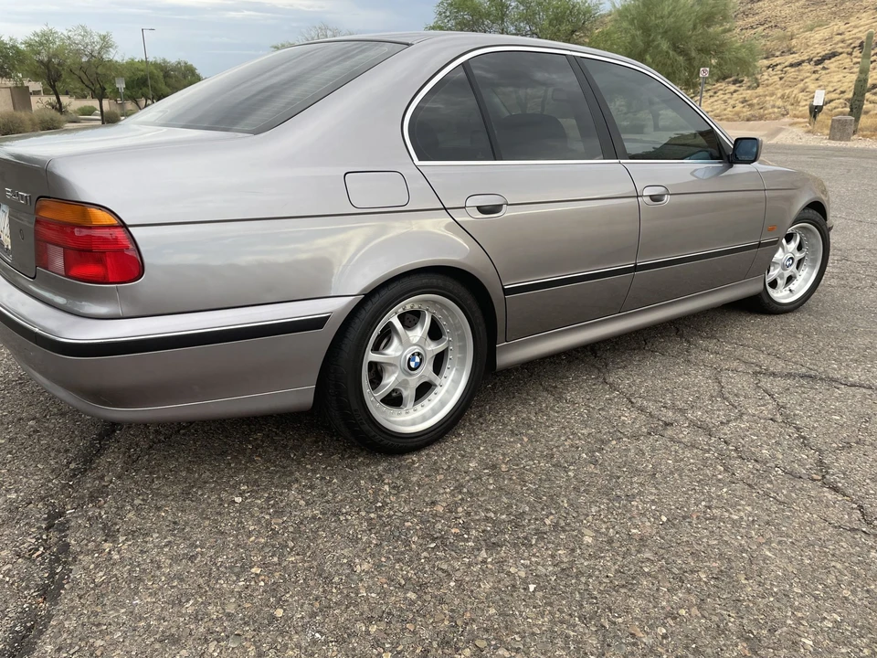 1997 BMW E39 540i - Image 18 of 31