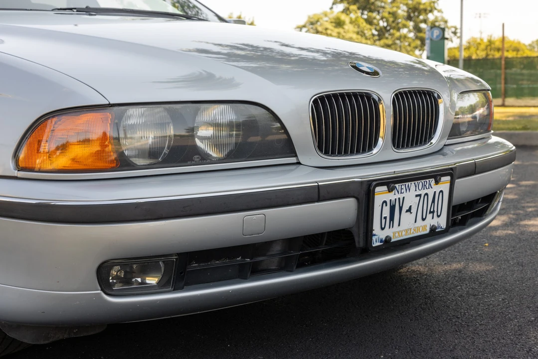 1997 BMW E39 540i - Image 12 of 31