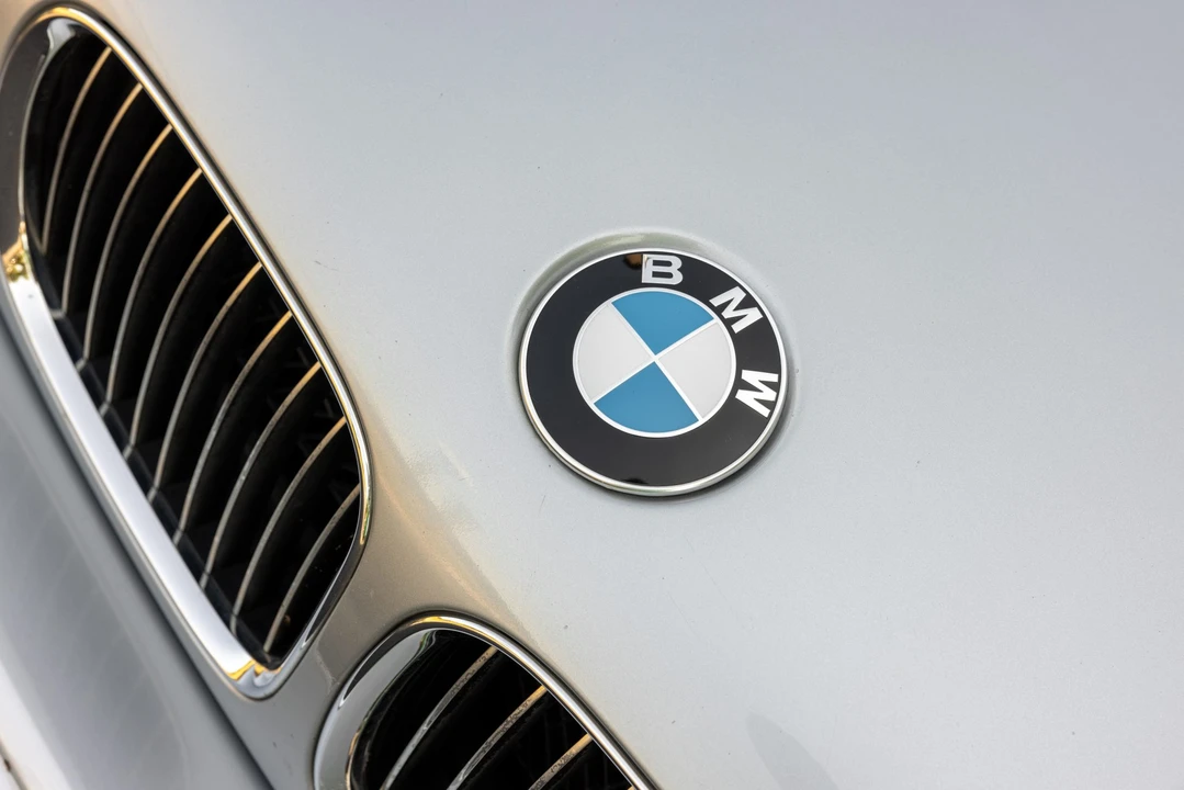 1997 BMW E39 540i - Image 18 of 31