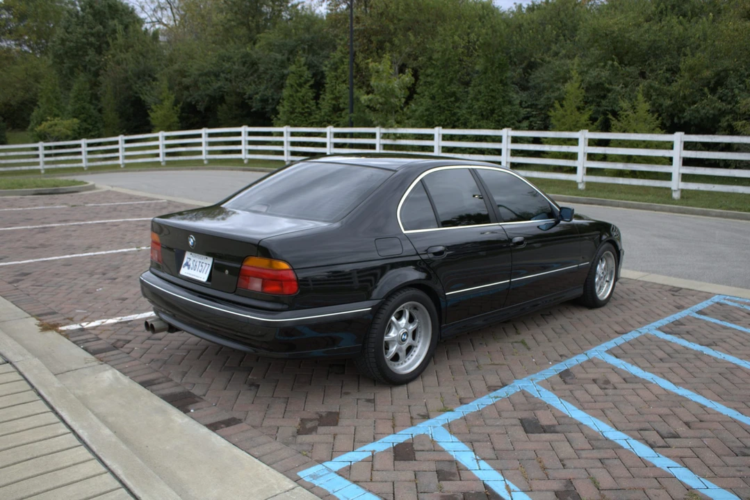 1997 BMW E39 540i - Image 8 of 31