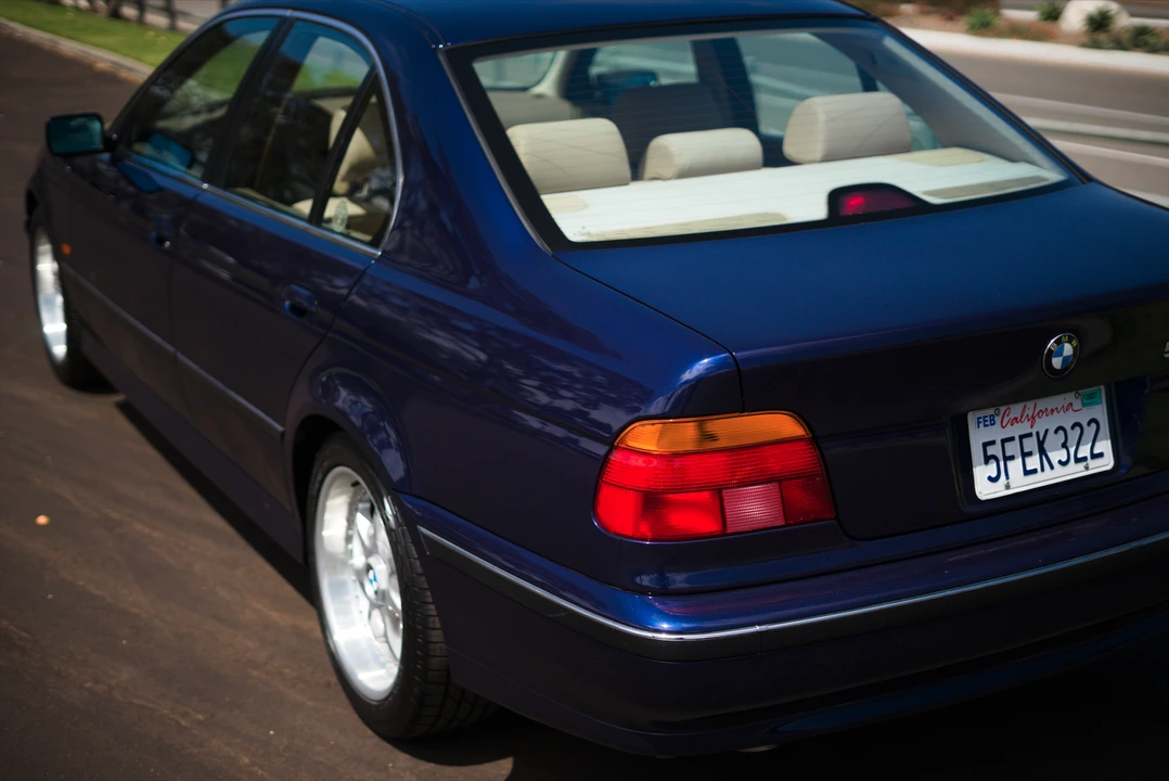 1997 BMW E39 540i - Image 16 of 31