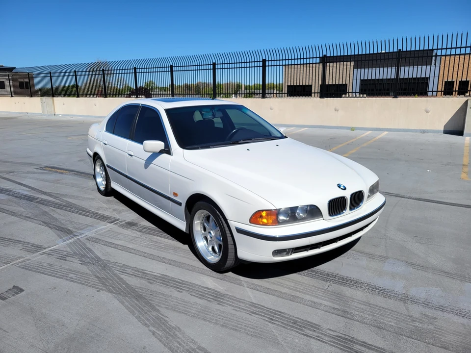 1997 BMW E39 540i - Image 9 of 31