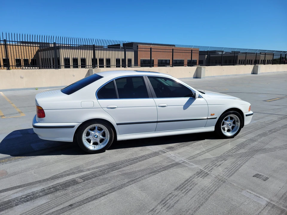 1997 BMW E39 540i - Image 13 of 31