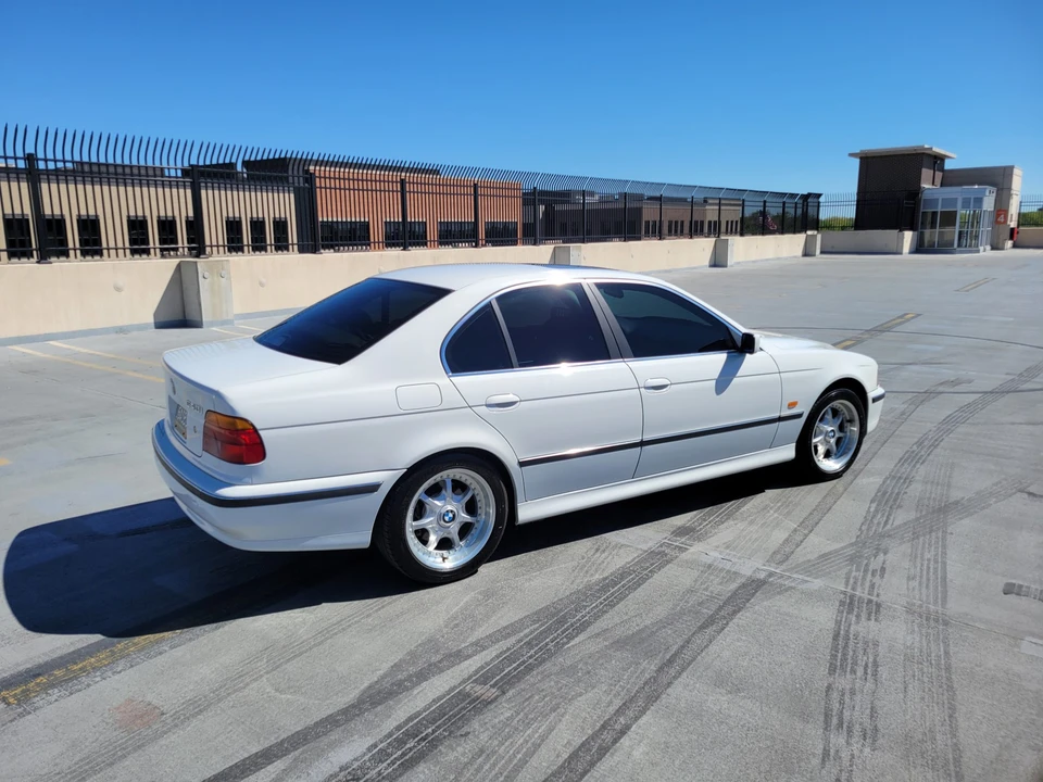 1997 BMW E39 540i - Image 14 of 31