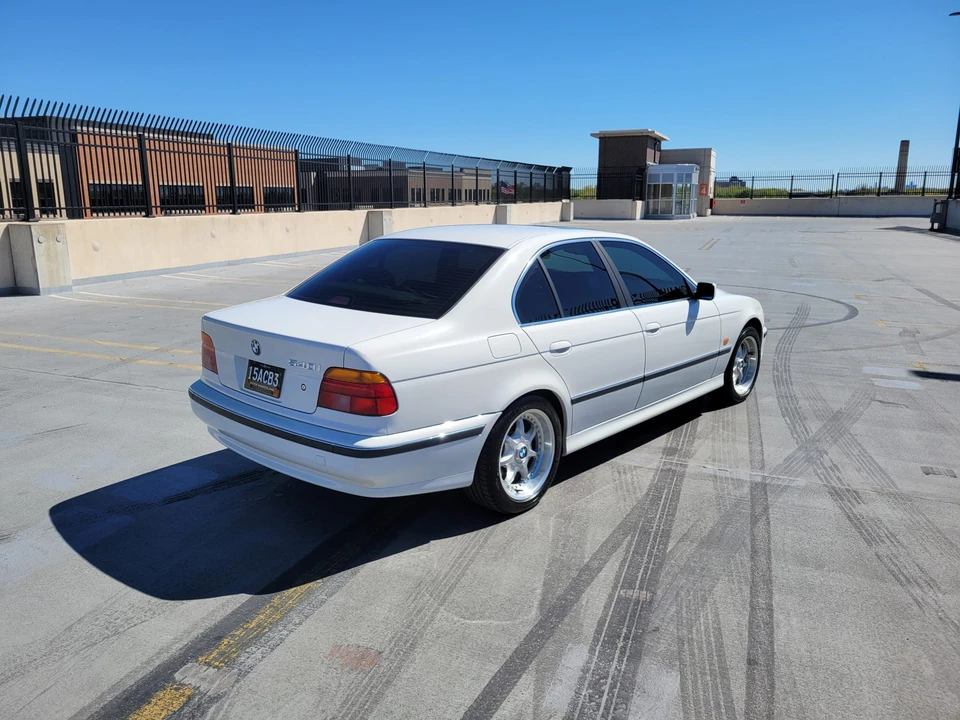 1997 BMW E39 540i - Image 15 of 31