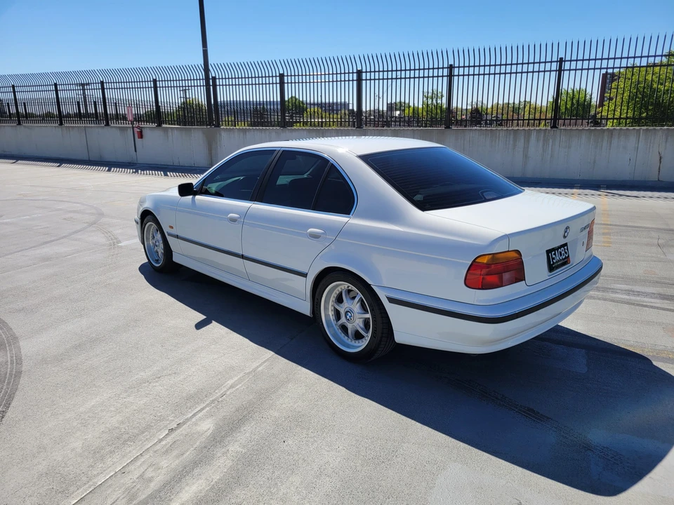 1997 BMW E39 540i - Image 22 of 31