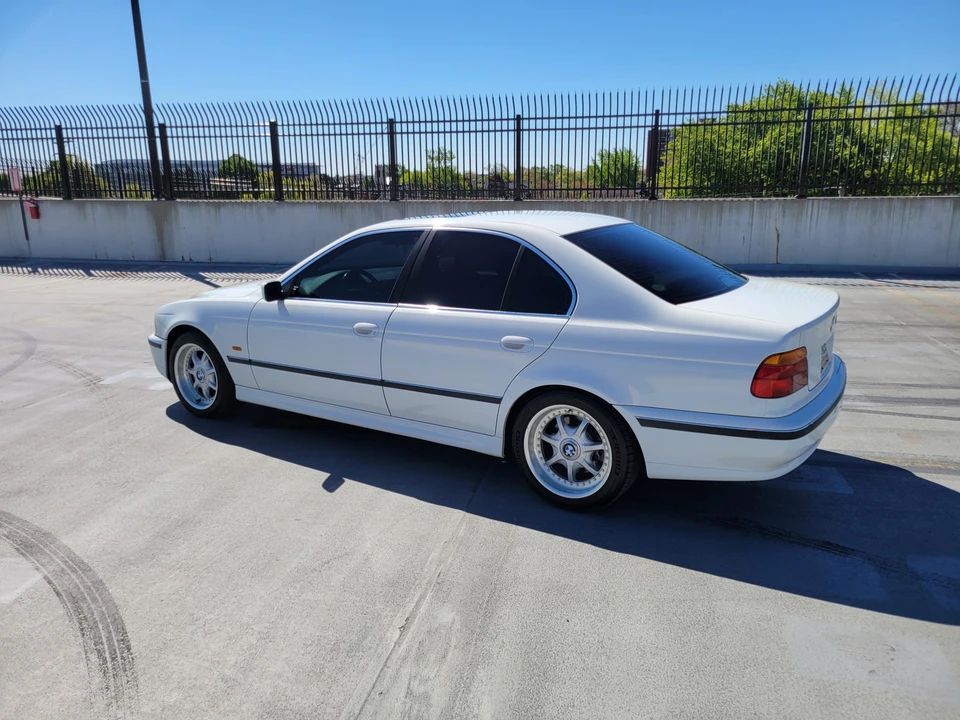 1997 BMW E39 540i - Image 23 of 31