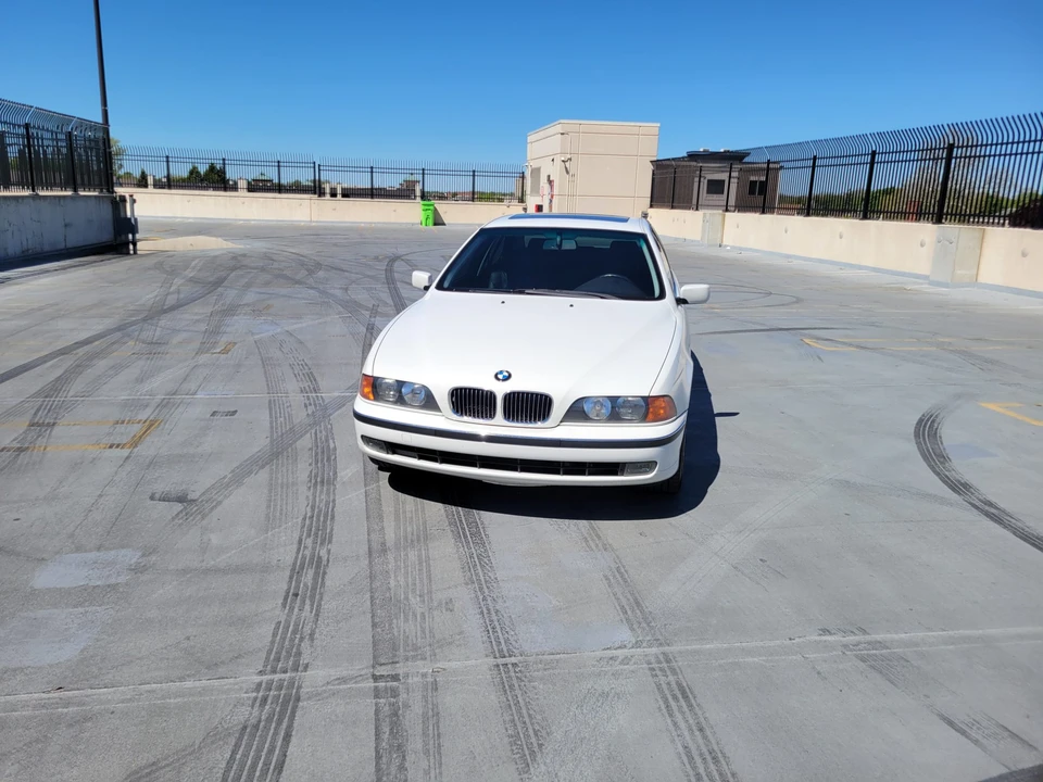 1997 BMW E39 540i - Image 5 of 31