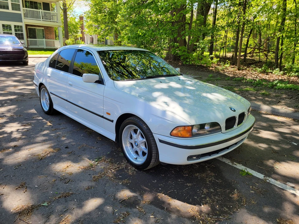 1997 BMW E39 540i - Image 30 of 31