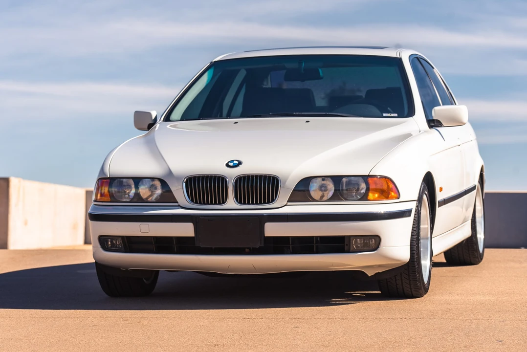 1997 BMW E39 540i - Image 7 of 31