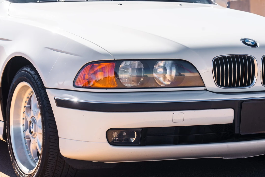 1997 BMW E39 540i - Image 29 of 31