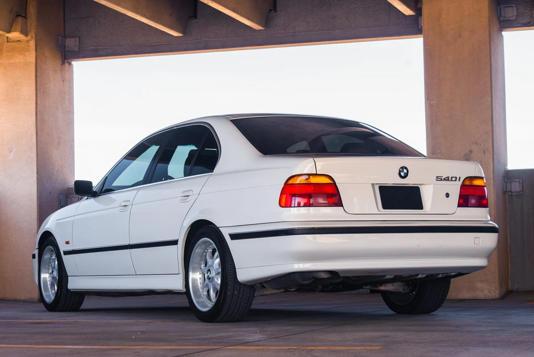1997 BMW E39 540i - Image 11 of 31
