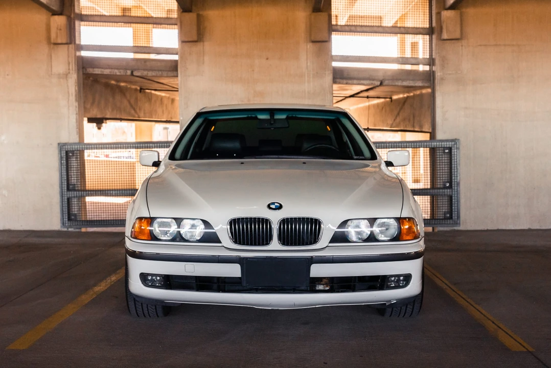 1997 BMW E39 540i - Image 9 of 31